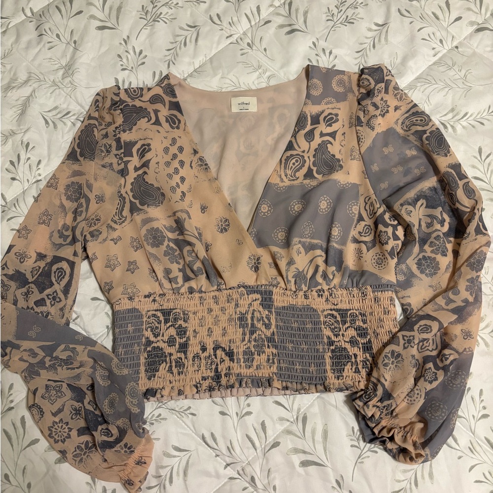 Aritzia Women's Floral Print V-Neck Top